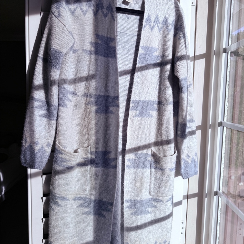 Jessica Simpson Light Gray Knit Sweater